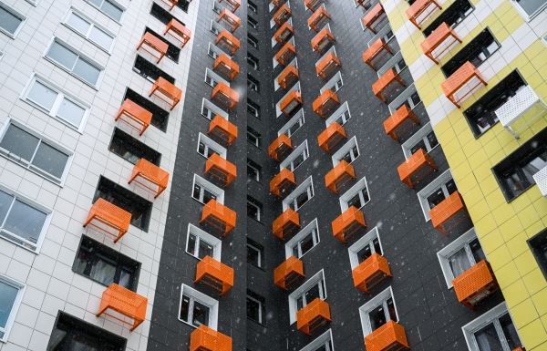 С оглядкой на ставки: как могут измениться цены на недвижимость в России до конца года 1