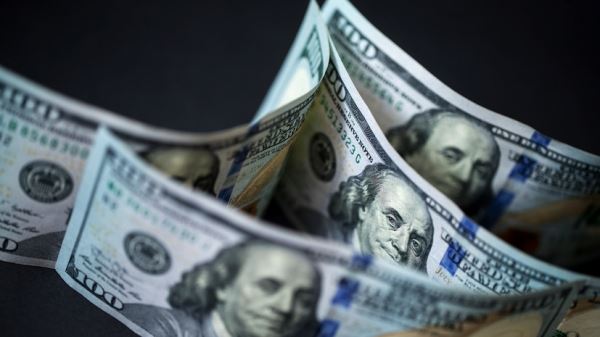 Экономист Колташов назвал девальвацию доллара способом выхода из финансового кризиса для США