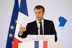 Макрона упрекнули в безразличии к проблемам французов
