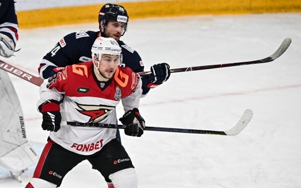 Вице-чемпион КХЛ всухую проиграл «Авангарду» в четвертьфинале плей-офф